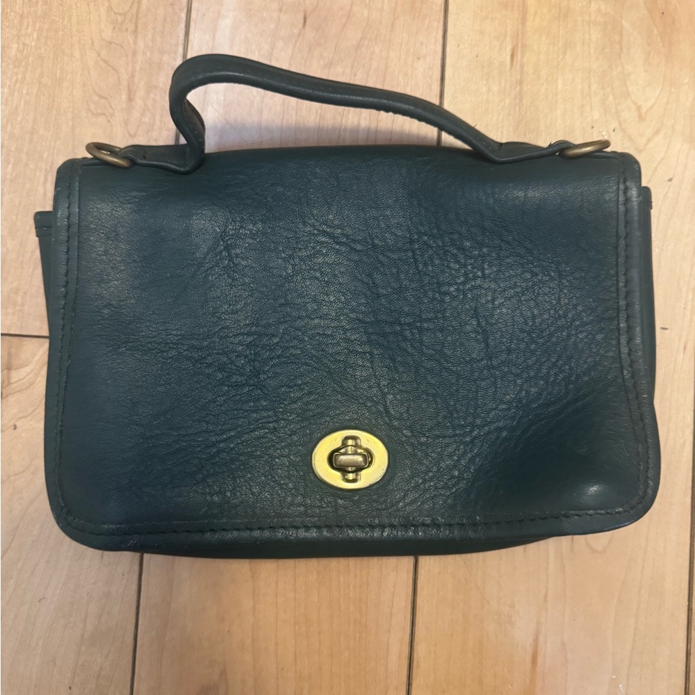 Authentictic Vintage Coach Leather Casino Bag